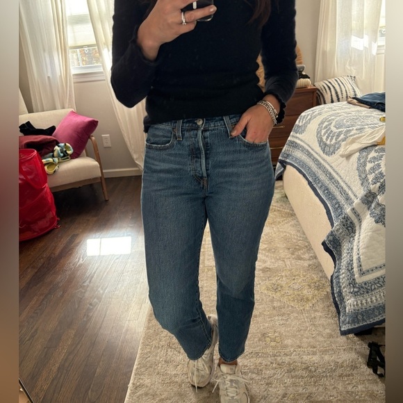 Levi’s Wedgie Straight Jeans Size 28 - Picture 2 of 11